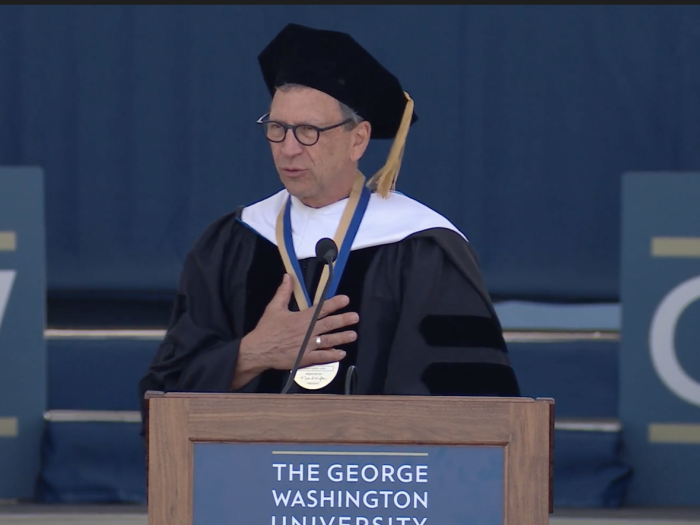 Frank Sesno at Commencement 2023